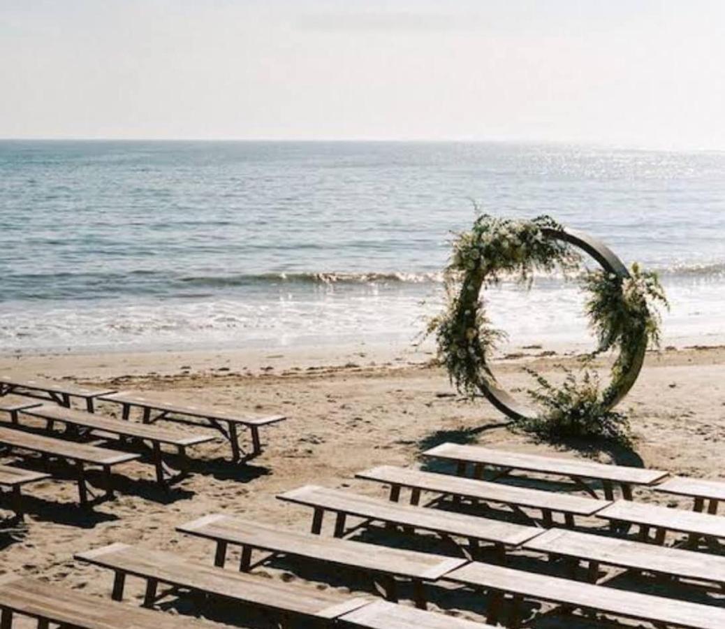 Sunbloom Beachfront Hotel And Restaurant Zambales Sinabacan Екстериор снимка