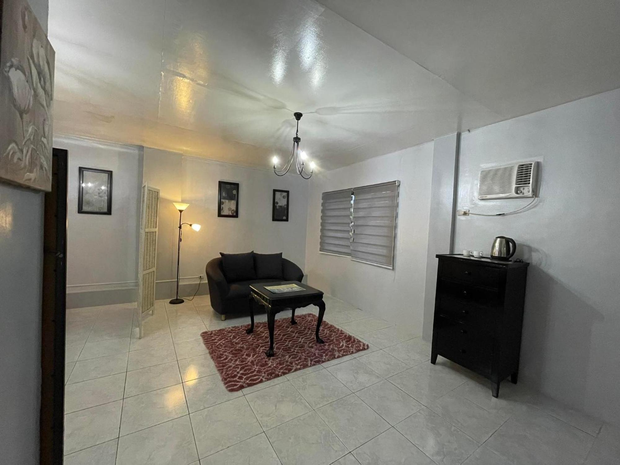 Sunbloom Beachfront Hotel And Restaurant Zambales Sinabacan Екстериор снимка