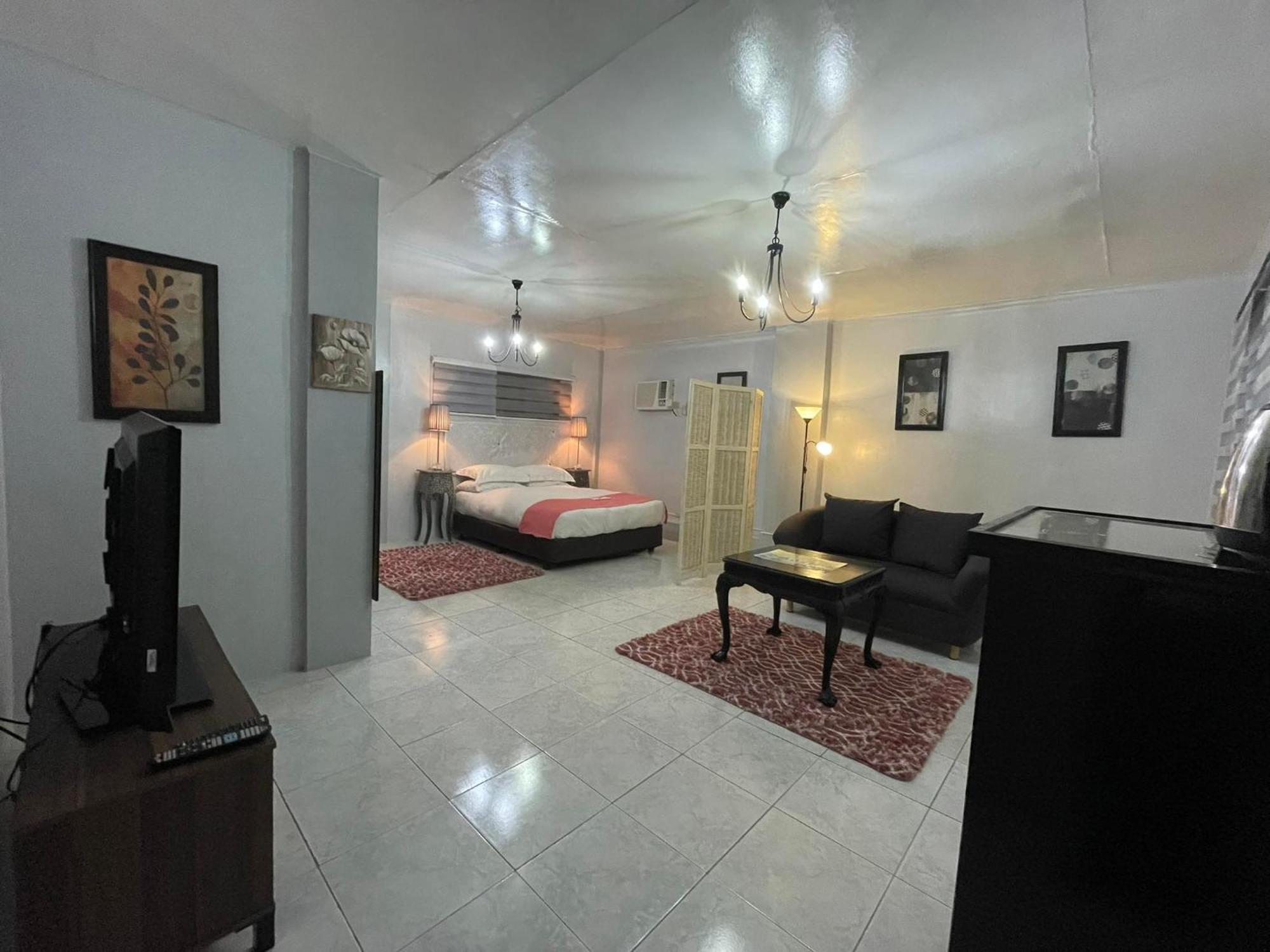 Sunbloom Beachfront Hotel And Restaurant Zambales Sinabacan Екстериор снимка